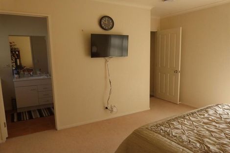 Photo of property in 10 Northridge Terrace, Massey, Auckland, 0614