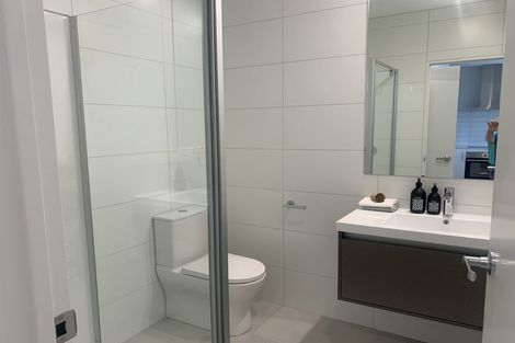 Photo of property in 2/18 Paraone Crescent, Takanini, 2112