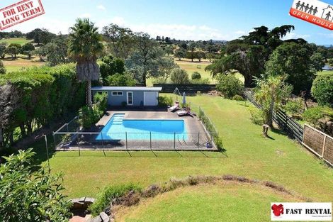 Photo of property in 20 Tawhana Crescent, Red Beach, 0932