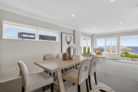 Photo of property in 2/33 Gulf View Road, Murrays Bay, Auckland, 0630