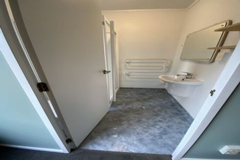 Photo of property in 3 Kelvin Grove, Te Aro, Wellington, 6011