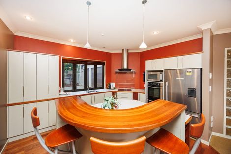Photo of property in 37 Abby Road, Fitzherbert, Palmerston North, 4410