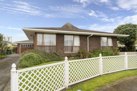 Photo of property in 10 Te Kama Street, Levin, 5510