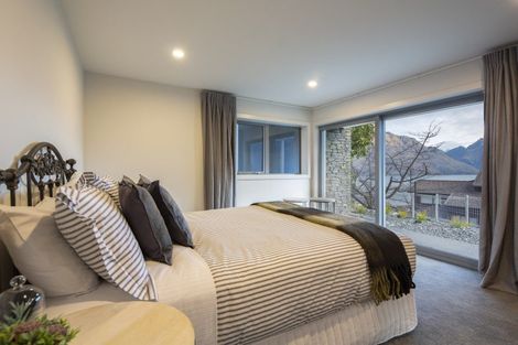 Photo of property in 3 Leeds Lane, Queenstown, 9300