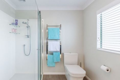 Photo of property in 56 Kakariki Grove, Waikanae, 5036