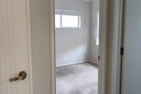 Photo of property in 37 Drumbuoy Drive, Flat Bush, Auckland, 2019