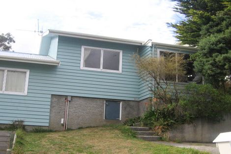 Photo of property in 62-64 Victory Avenue, Karori, Wellington, 6012