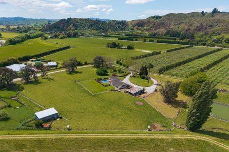 Photo of property in 33 Caesar Road, Ormond, Gisborne, 4071