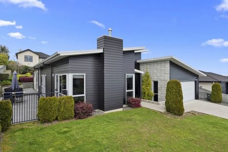 Photo of property in 12 Raddington Way, Huntington, Hamilton, 3210