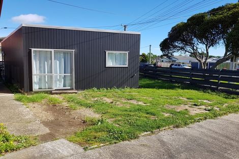 Photo of property in 55 Kenderdine Road, Papatoetoe, Auckland, 2025