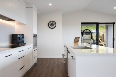 Photo of property in 39 Lakeside Terrace, Omokoroa, 3114