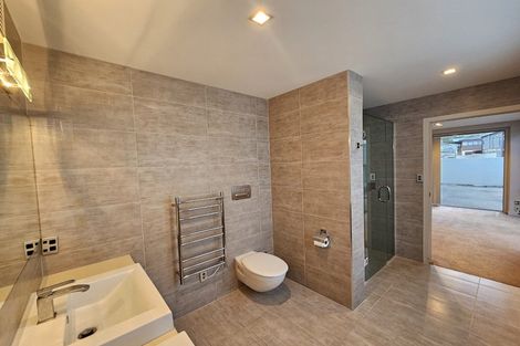 Photo of property in 11 The Mall, Mount Maunganui, 3116