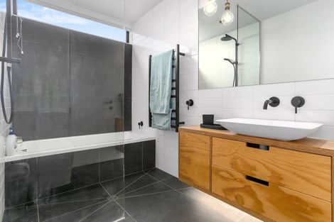 Photo of property in 11a Norma Avenue, Te Atatu South, Auckland, 0610