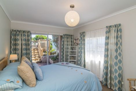 Photo of property in 93 Marine Parade, Paraparaumu Beach, Paraparaumu, 5032
