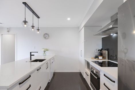 Photo of property in 5 Oka Street, Papamoa Beach, Papamoa, 3118