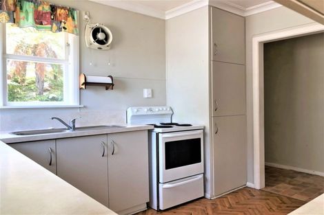 Photo of property in 27 Saint Annes Street, Levin, 5510