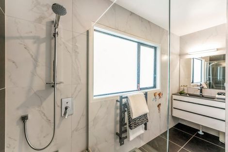 Photo of property in 3/4 Morrow Avenue, Bucklands Beach, Auckland, 2012