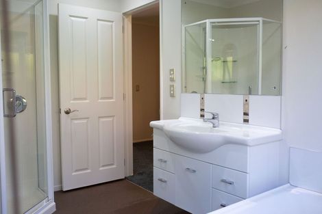 Photo of property in 6 Nimmo Avenue, Waikanae, 5036