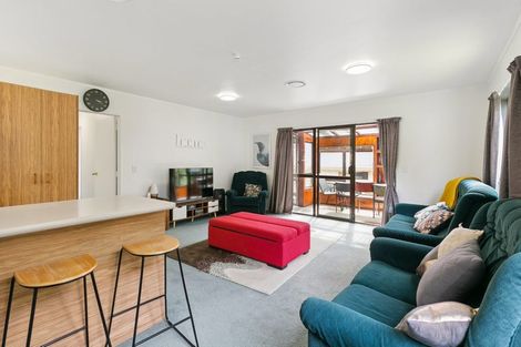 Photo of property in 112 Holloway Road, Aro Valley, Wellington, 6021