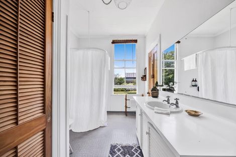 Photo of property in 207 Egmont Street, Patea, 4520