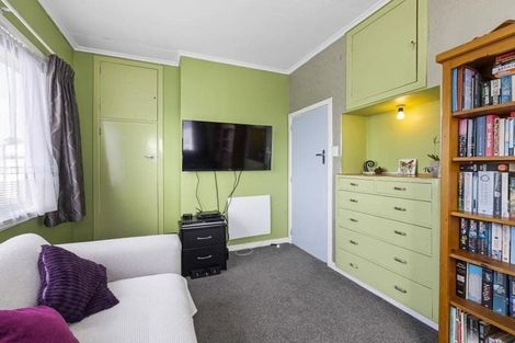 Photo of property in 15 Tasman Street, Opunake, 4616