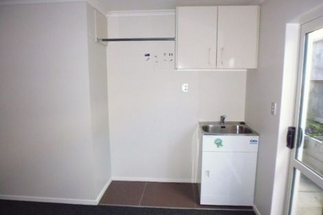 Photo of property in 13 Kereru Rise, Papakura, 2110