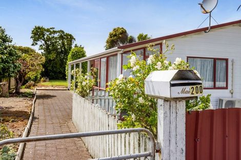 Photo of property in 200 Waihi Road, Hawera, 4610