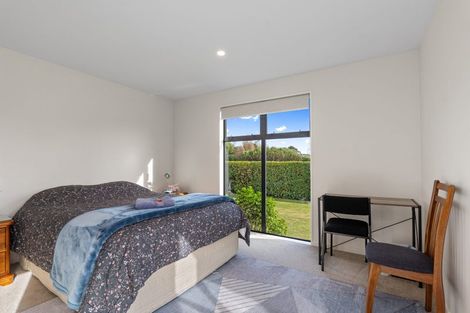 Photo of property in 6 Kilkivan Lane, Broomfield, Christchurch, 8042