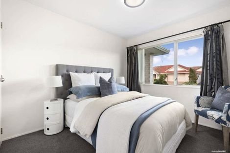 Photo of property in 1/11 Keswick Close, Northpark, Auckland, 2013