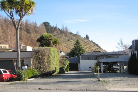 Photo of property in 11 Morrows Mead, Wanaka, 9305
