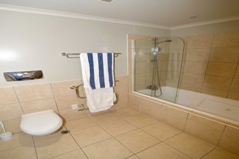Photo of property in 209/136 Marine Parade, Mount Maunganui, 3116