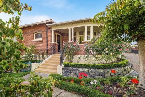 Photo of property in 241 Bay View Road, Saint Clair, Dunedin, 9012