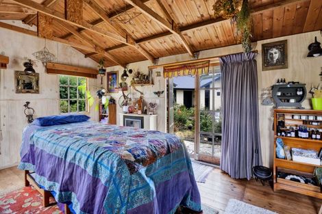 Photo of property in 2 Te Ara Karoiroa Road, 4374