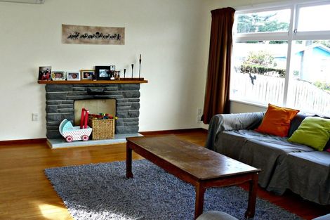 Photo of property in 16 Ivy Place, Birkdale, Auckland, 0626