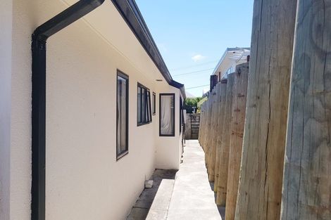 Photo of property in 46u2 Burgess Road, Johnsonville, Wellington, 6037