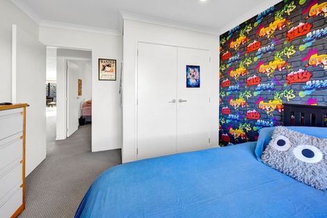 Photo of property in 21 Montague Grove, Stratford, 4332