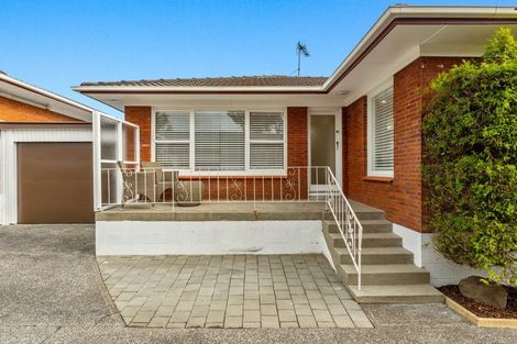 Photo of property in 1/18 Shakespeare Road, Milford, Auckland, 0620