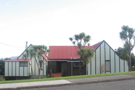Photo of property in 9 Thornley Street, Titahi Bay, Porirua, 5022