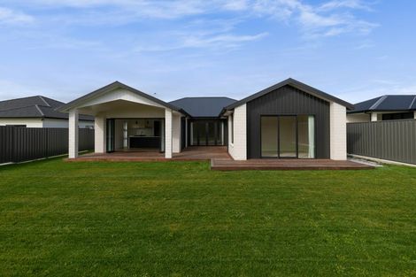 Photo of property in 25 Arihi Crescent, Frimley, Hastings, 4120