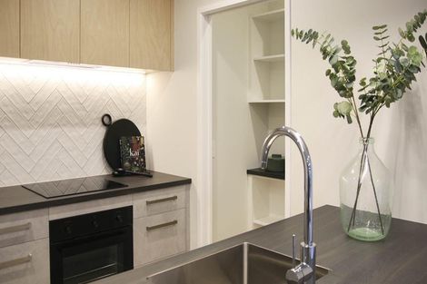 Photo of property in 17 Echo Street, 4702