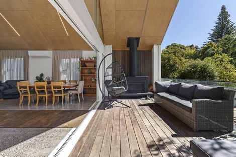 Photo of property in 6 Aubrey Street, New Plymouth, 4310
