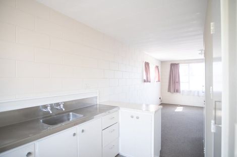 Photo of property in 8 Anzac Parade, Hamilton Central, Hamilton, 3204