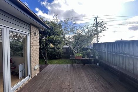 Photo of property in 33 Titoki Street, Te Atatu Peninsula, Auckland, 0610