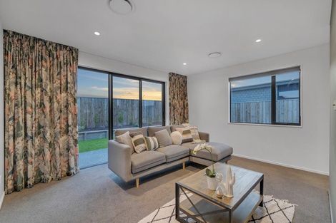 Photo of property in 14 Greig Crescent, Amberley, 7481