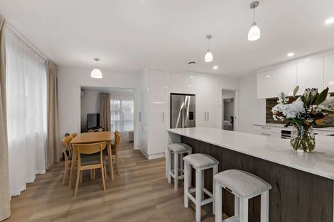 Photo of property in 10 Fratley Avenue, Farm Cove, Auckland, 2012