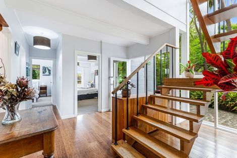 Photo of property in 42 Konini Road, Titirangi, Auckland, 0604