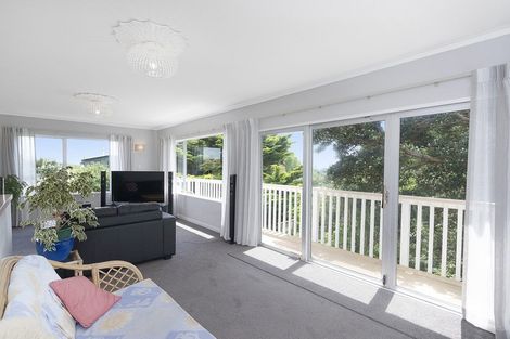 Photo of property in 11 Horomona Road, Paekakariki, 5034