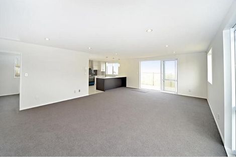 Photo of property in 68 Keri Vista Rise, Papakura, 2110