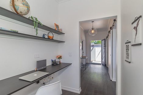 Photo of property in 38 Princes Street, Levin, 5510