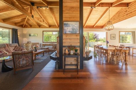 Photo of property in 2/154 Mapara Road, Acacia Bay, Taupo, 3385